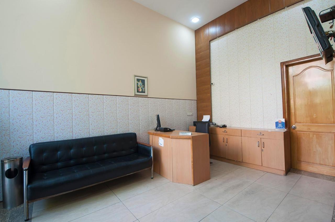 Imperial Apartments Huda City غورغاون المظهر الخارجي الصورة