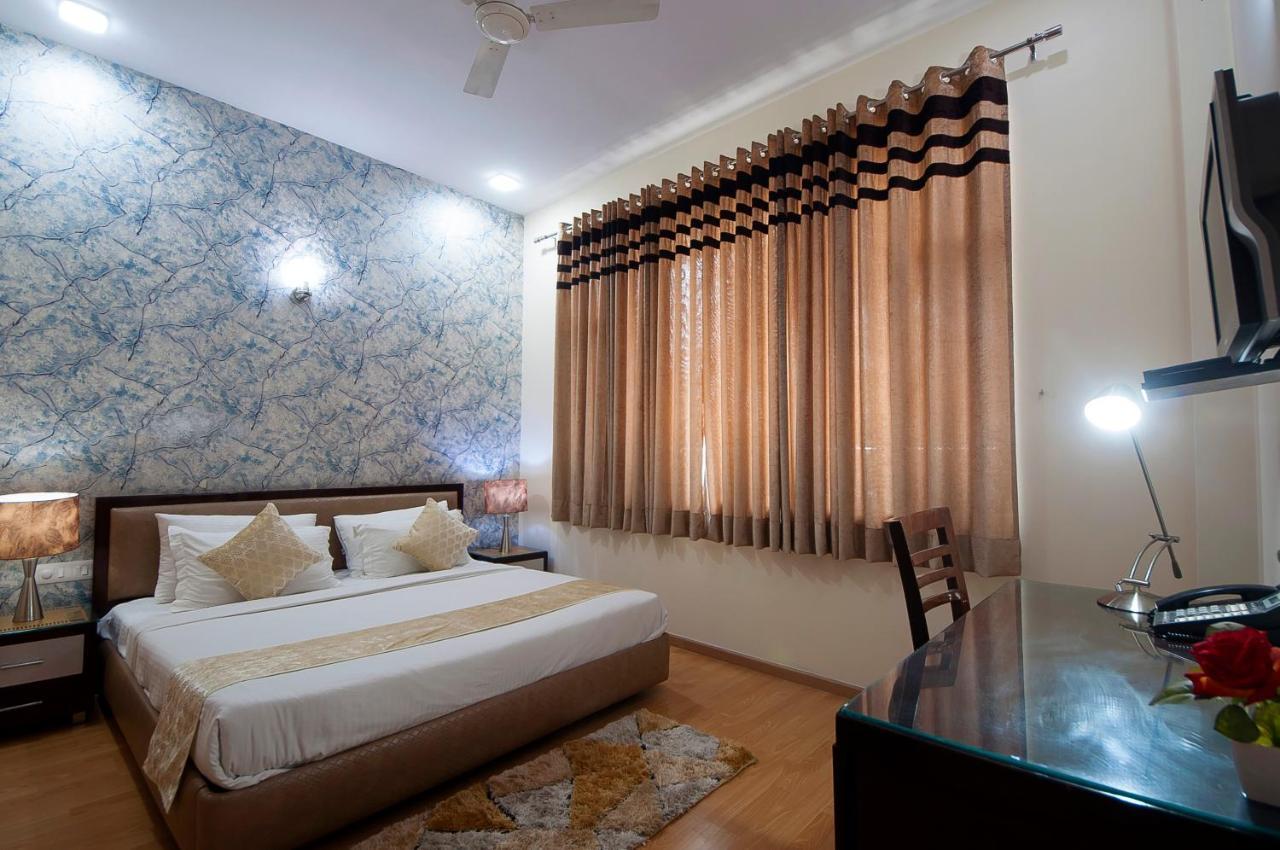 Imperial Apartments Huda City غورغاون المظهر الخارجي الصورة