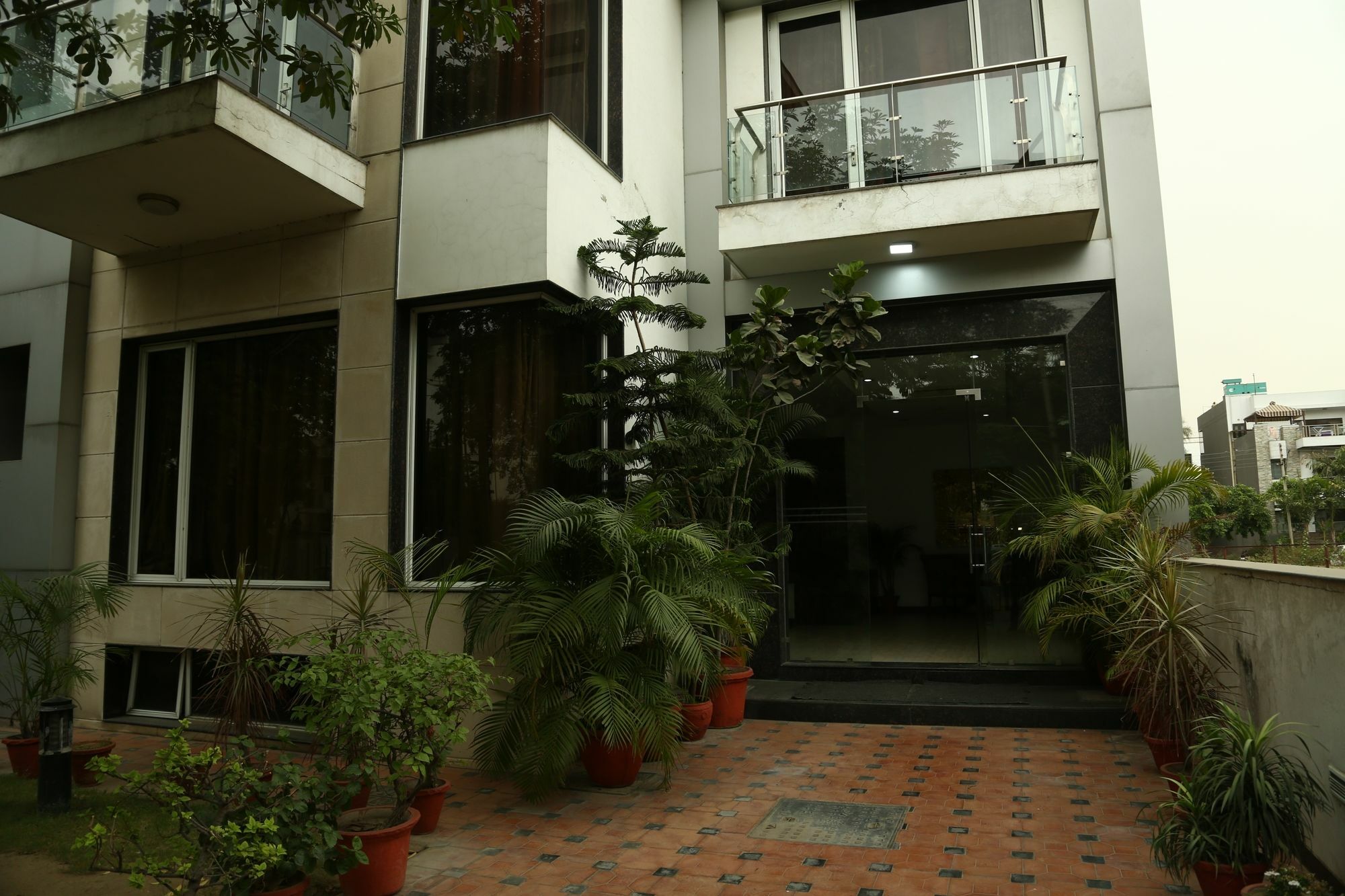 Imperial Apartments Huda City غورغاون المظهر الخارجي الصورة